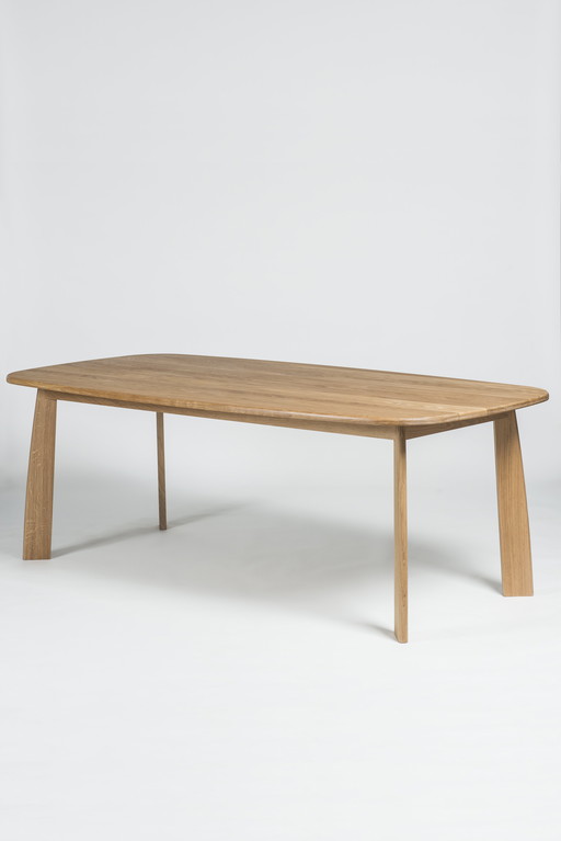Design tafel Stone – massief eiken – 200 cm