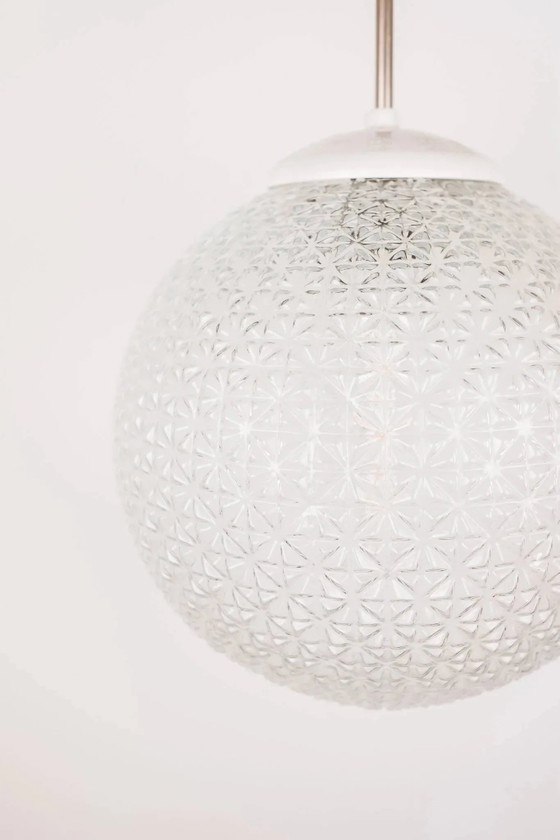 Vintage Mid Century Modern round glass pendant light – Pendant lamps, Crystal, Chrome (photo 4 of 11)