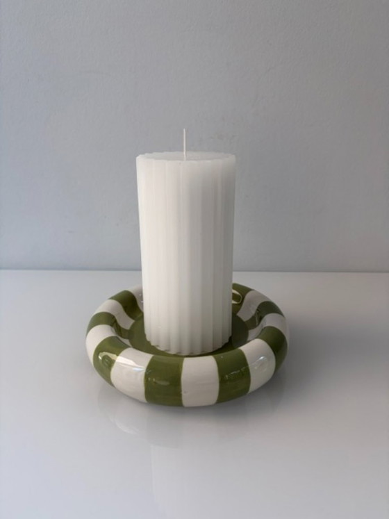 Cuenco a rayas verde-blanco / Vide-Poche – Ceramic (photo 3 of 15)