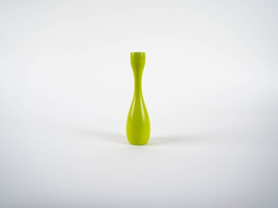 Image 1 of Limekleurige kandelaar, Deens ontwerp, jaren 70, gemaakt in Denemarken.