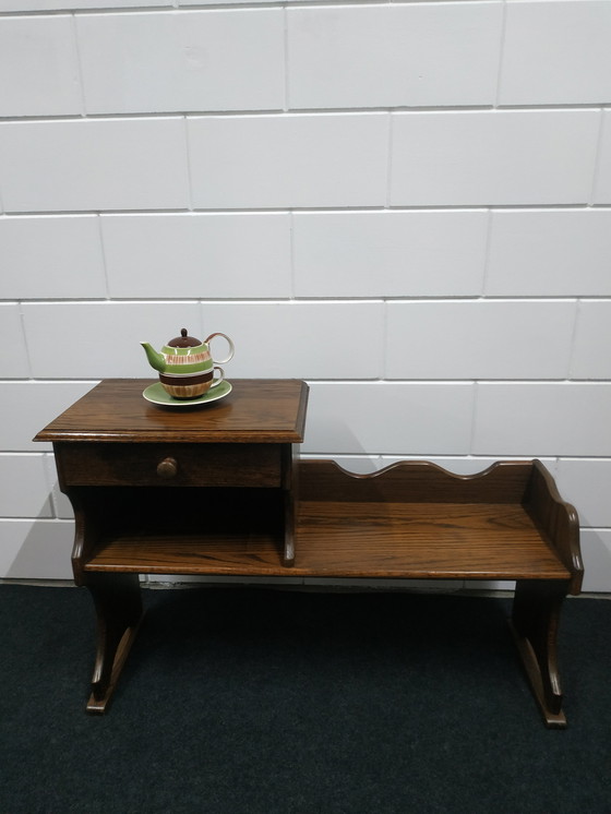 Image 1 of Ancien banc téléphonique en bois Table à plantes avec tiroir