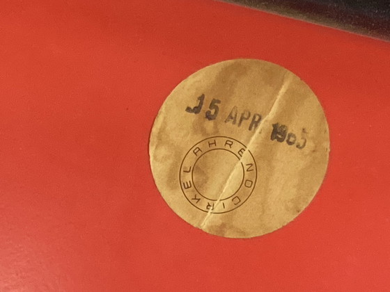 Image 1 of 4 x Chaises Red Revolt Ahrend de Cirkel design Friso Kramer 15 avril 1963