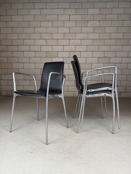 3X Chaise Akaba Gorka par Jorge Pensi cuir noir