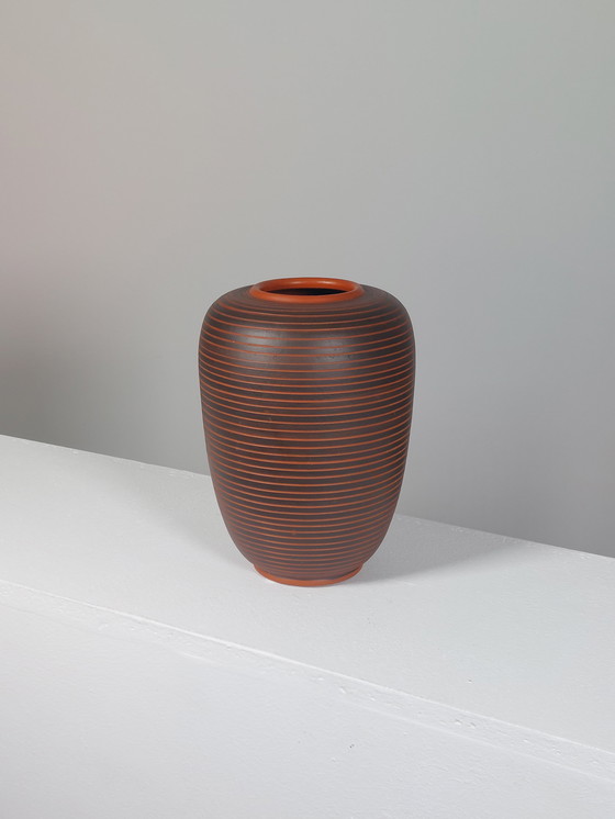 Image 1 of Decorazione vintage scanalata, vaso in ceramica fatto a mano da Rudi Stahl