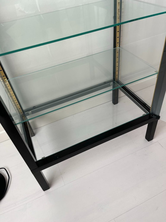 Image 1 of Pierre Vandel's shop window is closed.