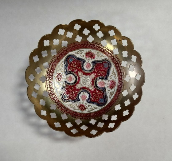 Image 1 of Ciotola in ottone vintage fatta a mano con motivo a croce