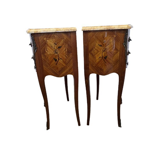 Comodini classici in stile Luigi XV francese, anni '70. – Wood (photo 3 of 10)
