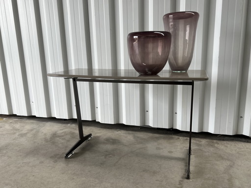 Sidetable behorend bij Flexform bank