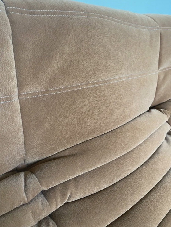Image 1 of Ligne Roset Togo 3-seater sofa – orange-brown suede – iconic design
