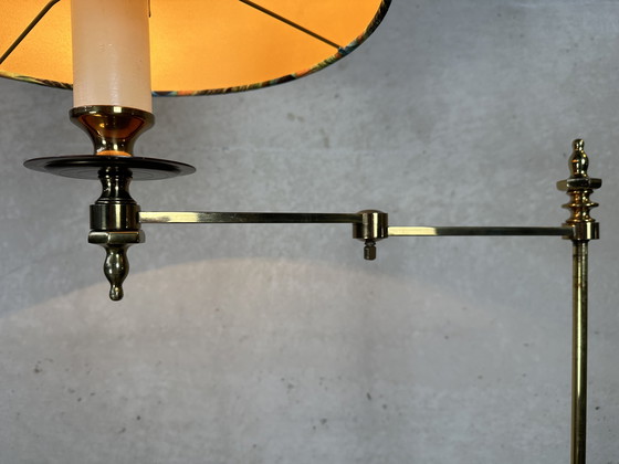 Image 1 of Lampada da terra vintage in ottone