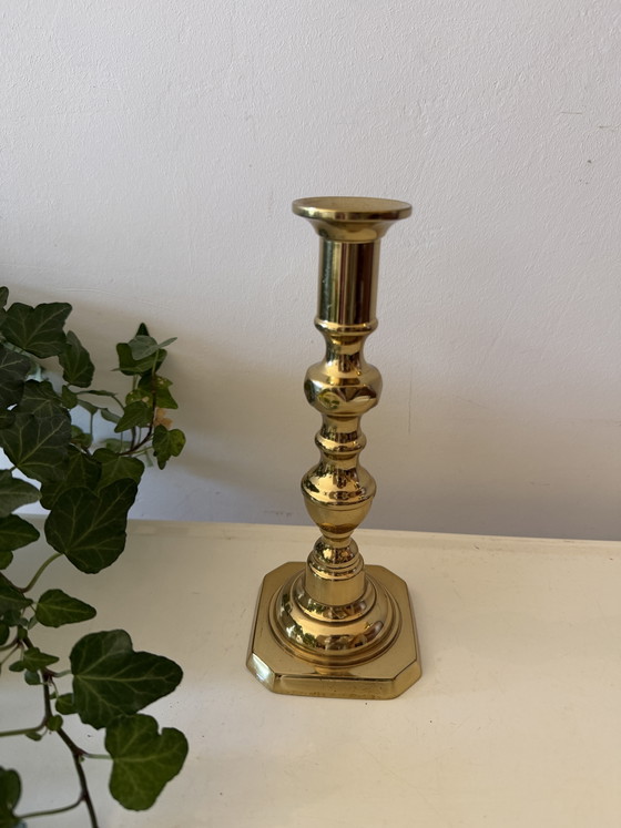 Image 1 of Candelabro antiguo de latón