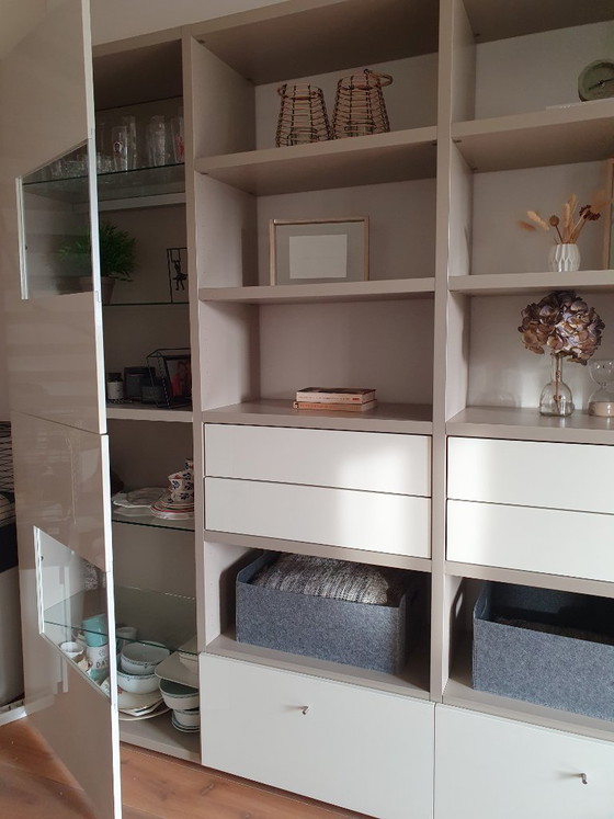 Luxuriöser Wandschrank/TV-Schrank von Hülsta – Wood, Glass (photo 3 of 7)