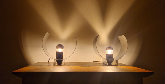 Image 1 of Paar vintage gebogen metalen lampen uit de jaren 70 – Franse modernistische verlichting, stijl van Philippe Rogier
