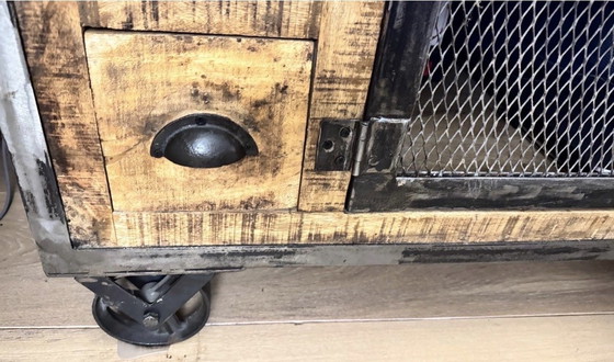 Image 1 of Mueble TV industrial (BARAK 7) – 4 cajones – con ruedas – acabado carbono