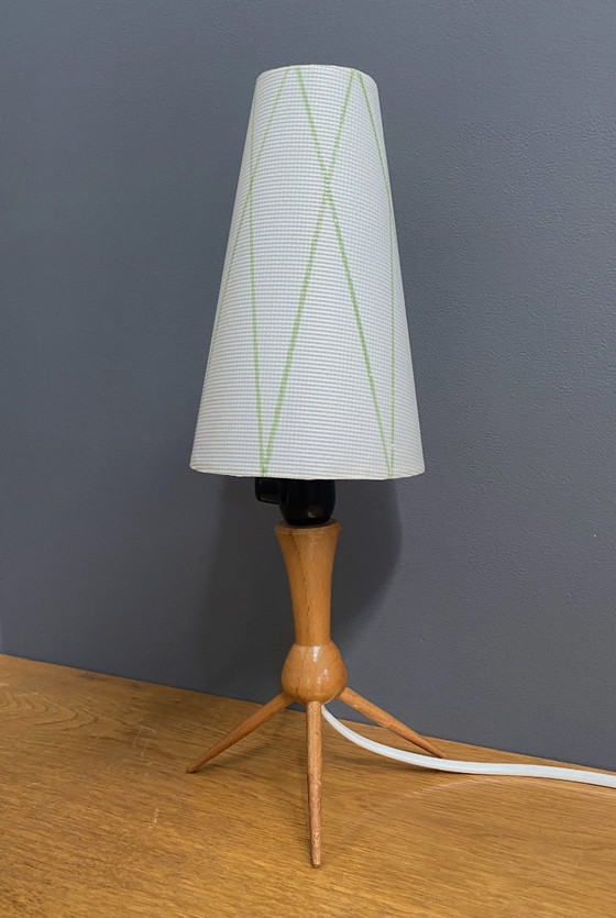 Image 1 of Petite lampe de table en bois 1960