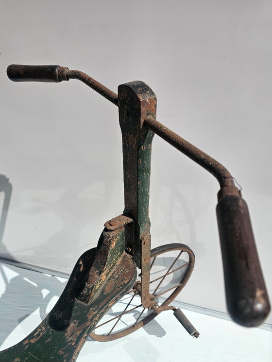 Image 1 of Triciclo antiguo y completamente original