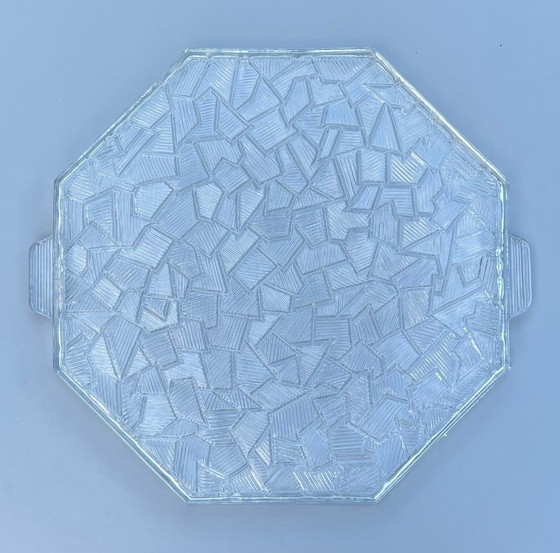 Superb Vintage Octagonal Art Deco Molded Glass Tray – Table accessories (photo 3 of 9)