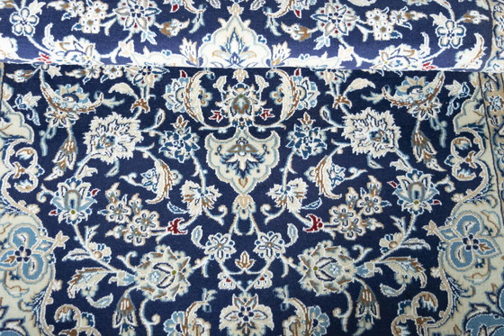 Image 1 of Handgeknoopt Perzisch tapijt - Nain 9La met zijde - 220 x 135 cm