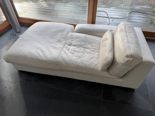 Roche Bobois - Chaise Longue de piel blanca