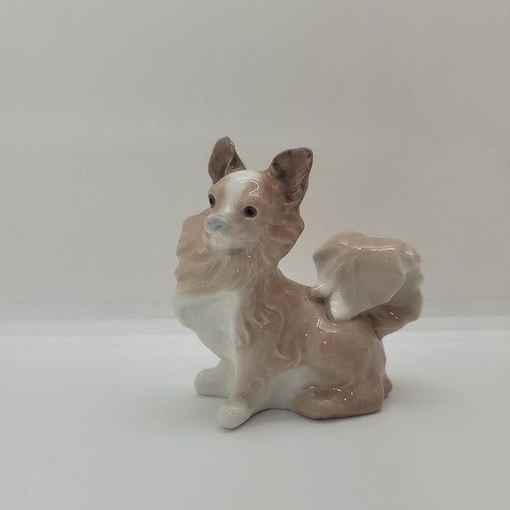Image 1 of Beeldje ‘Papillon Dog’, geëmailleerd porselein, Lladró, 20e eeuw – Spanje