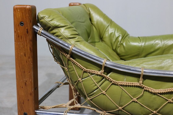 Image 1 of Sillón y otomana de cuero de Jean Gillon