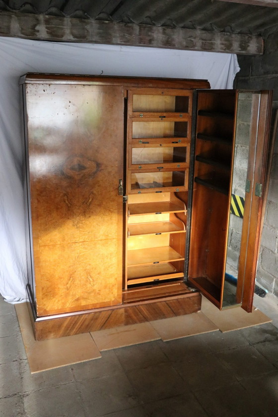 Image 1 of Art Deco Compactum Ltd Herren-Garderobe in Nussbaum