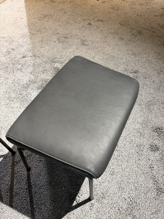 Image 1 of Jess “Jolly” Fauteuil ontmoette hocker