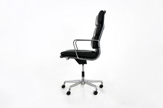 Image 1 of Soft Pad Desk Chair by Charles & Ray Eames for Herman Miller, 1970s