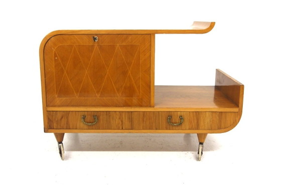 Image 1 of Skandinavische Kommode aus Ulmenholz, schwedischer moderner Stil, Schweden, 1940