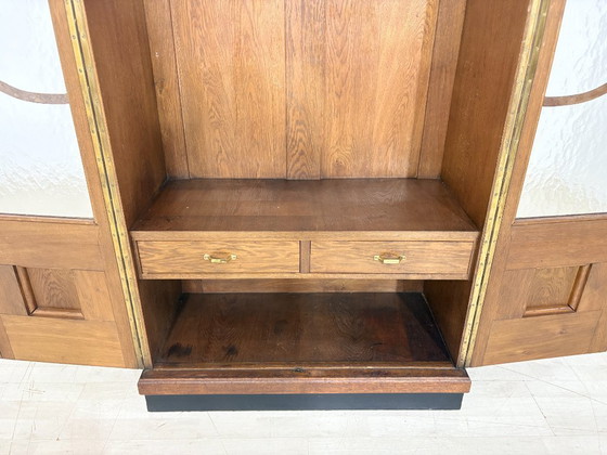 Image 1 of Art Deco kledingkast / Vintage kledingkast / Kledingkast uit de jaren 1920 / Art Deco linnenkast