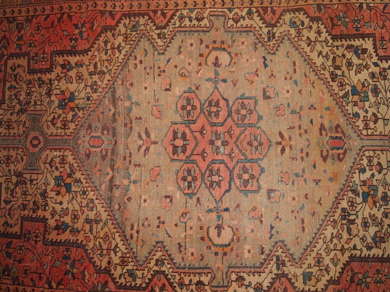 Image 1 of Alfombra persa Farahan antigua hecha a mano, 131 cm x 204 cm (4,3' x 6,7'), década de 1910 - 1B153