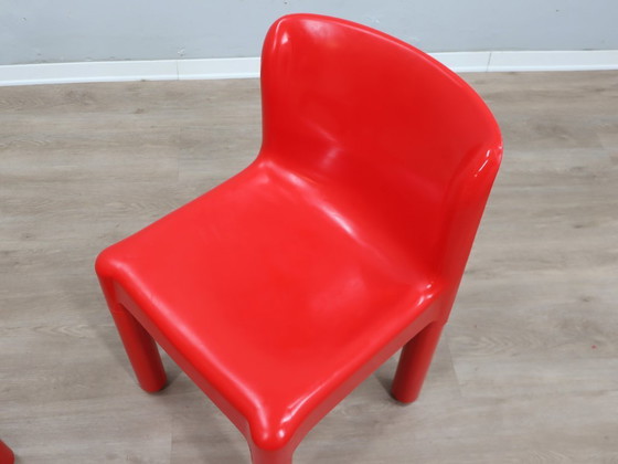 Image 1 of Set van twee Kartell Model 4875 stoelen uit de jaren 70, ontworpen door Carlo Bartoli, in rode kleur.