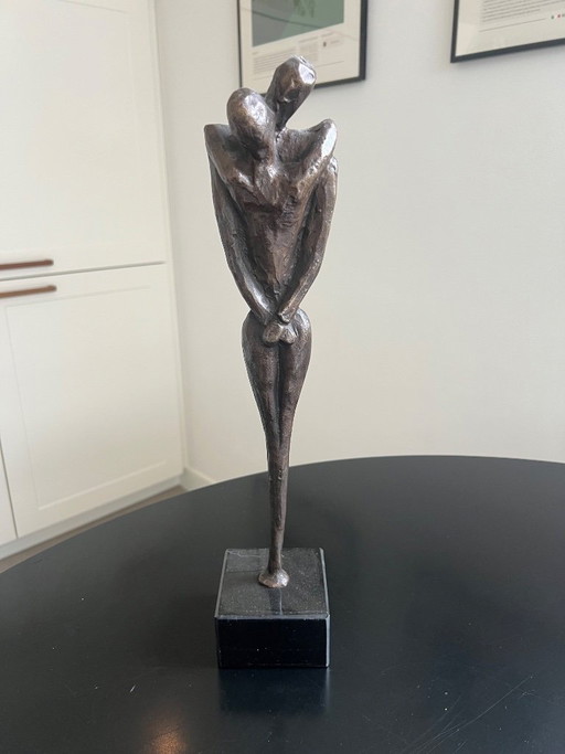 Bronze sculpture “The Kiss” by Jos Gielen – beeldhouwkunst, Marble (photo 2 of 6)