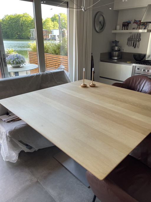 Magnifique table carrée en chêne par Bert Plantagie