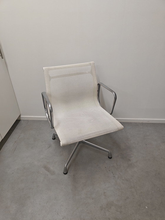Image 1 of Sedie Vitra Eames EA 108 - Set di 8