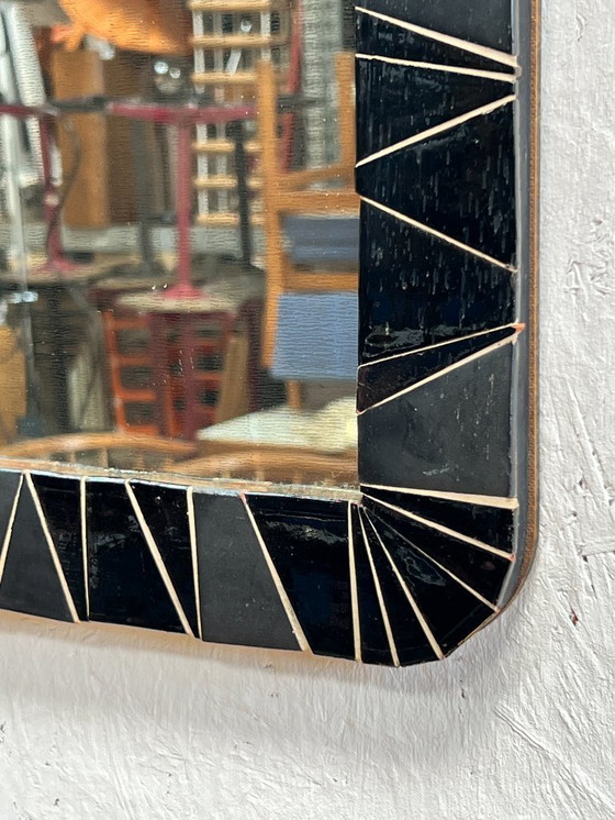 Image 1 of Miroir vintage avec bordure en céramique, carré ou losange, années 1960