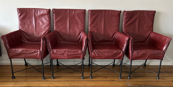 Image 1 of 4x Montis Chaplin Bordeaux leather chairs and solid wood table