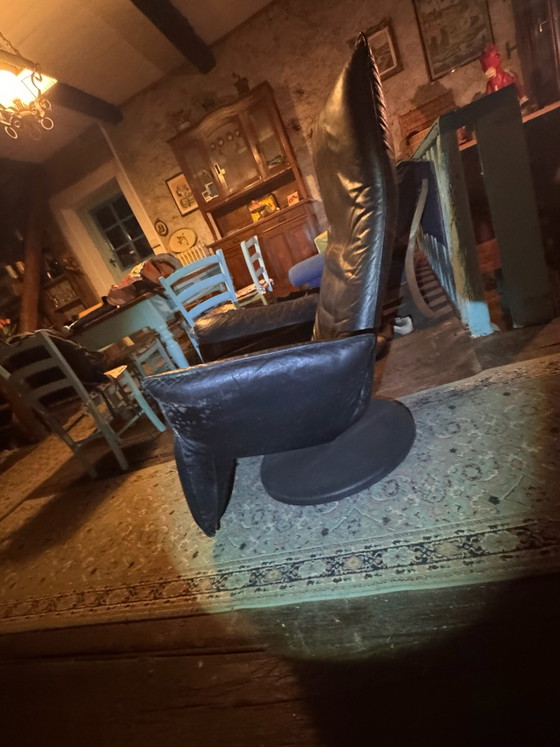 80s vintage black leather adjustable recliner chair, swivel (photo 10 of 15)