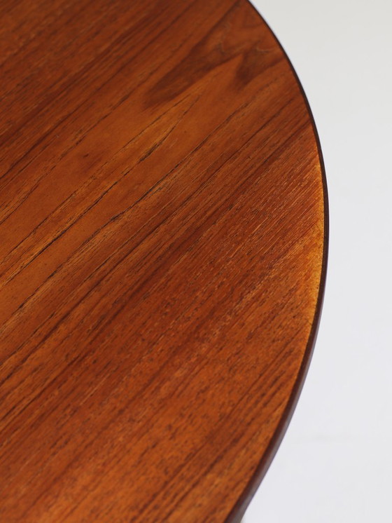 Image 1 of Uitschuifbare eettafel teak Deens vintage rond ovaal