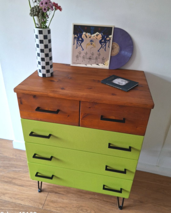 Image 1 of cómoda antigua