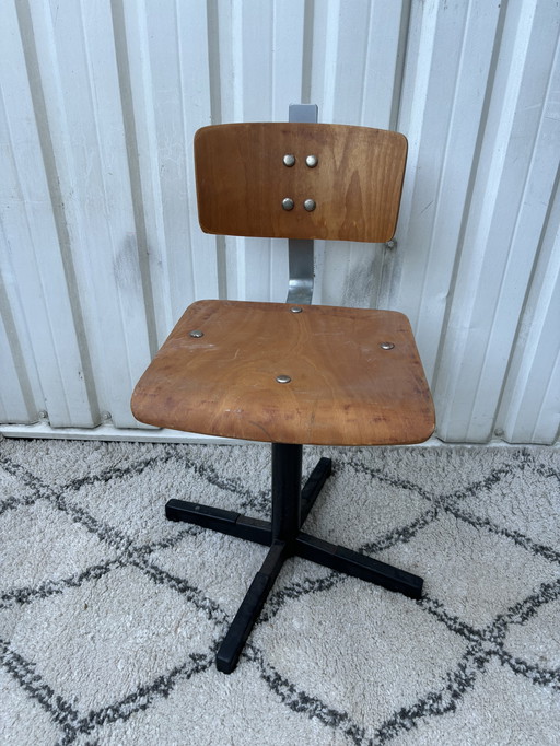 Bustoel della metà del secolo scorso