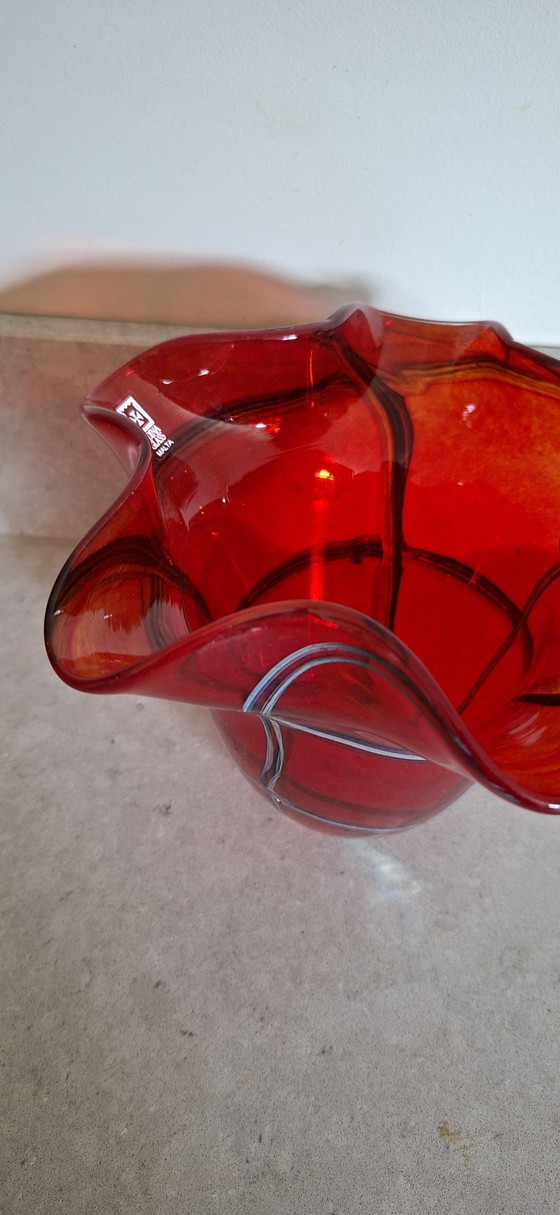 Vintage Mdina Glass handkerchief vase signed (photo 7 of 10)