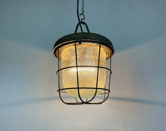 Image 1 of Lampada a sospensione industriale in ghisa a gabbia, anni '60