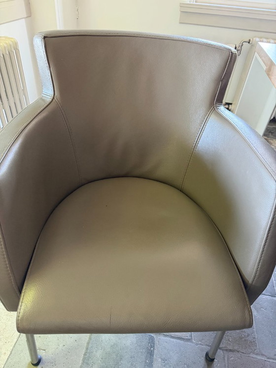 Image 1 of 6 Karat stoelen te koop met leren bekleding