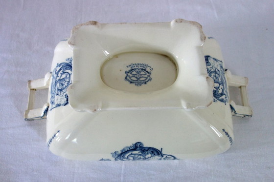 Image 1 of Grande zuppiera rinascimentale in pietra di ferro di Clairefontaine, XIX secolo