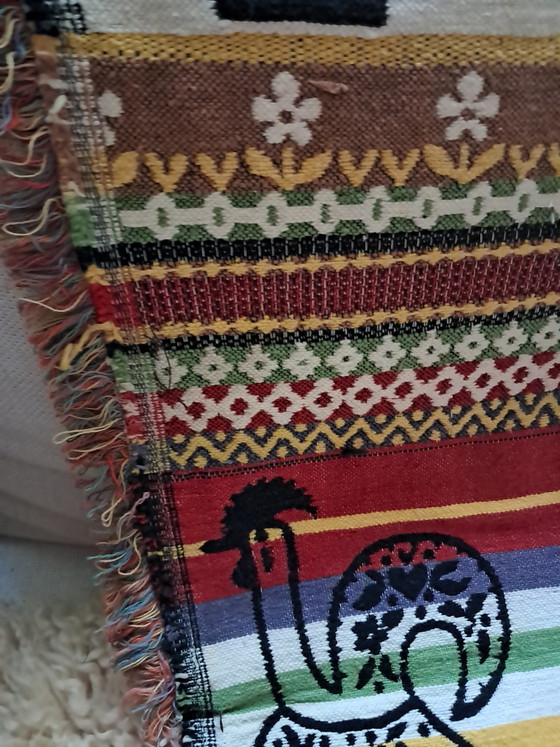 Portuguese Rug / Wall Hanging with the Iconic Image of the "Galo De Barcelos" – Wall decoration, Cotton (photo 3 of 8)