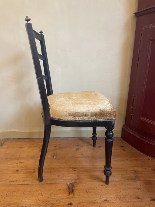 Frivola sedia francese antica