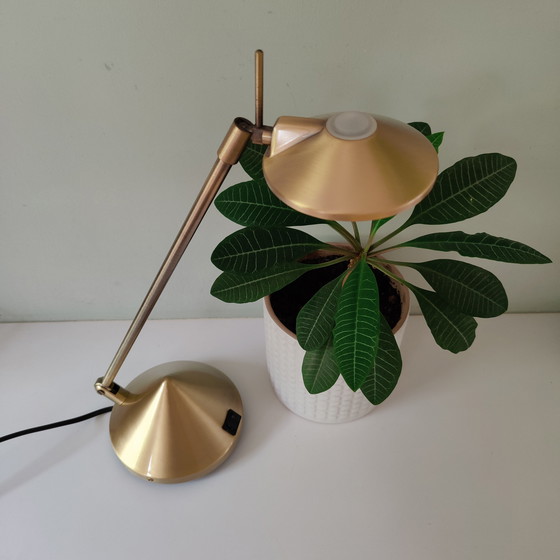 Image 1 of Vintage heavy brass halogen lamp with 2 brightness settings