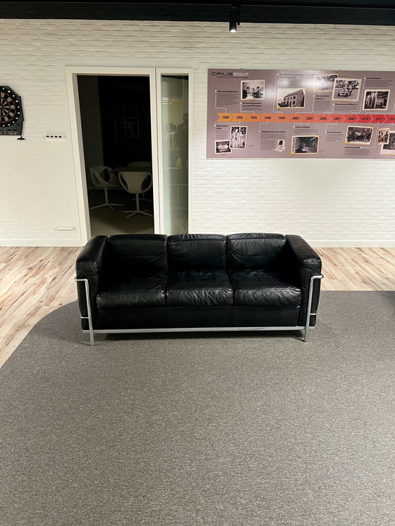 Image 1 of Cassina Lc2 3-Zitsbank