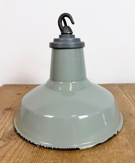 Image 1 of Industriële grijze geëmailleerde hanglamp van Thorlux uit de jaren 60.